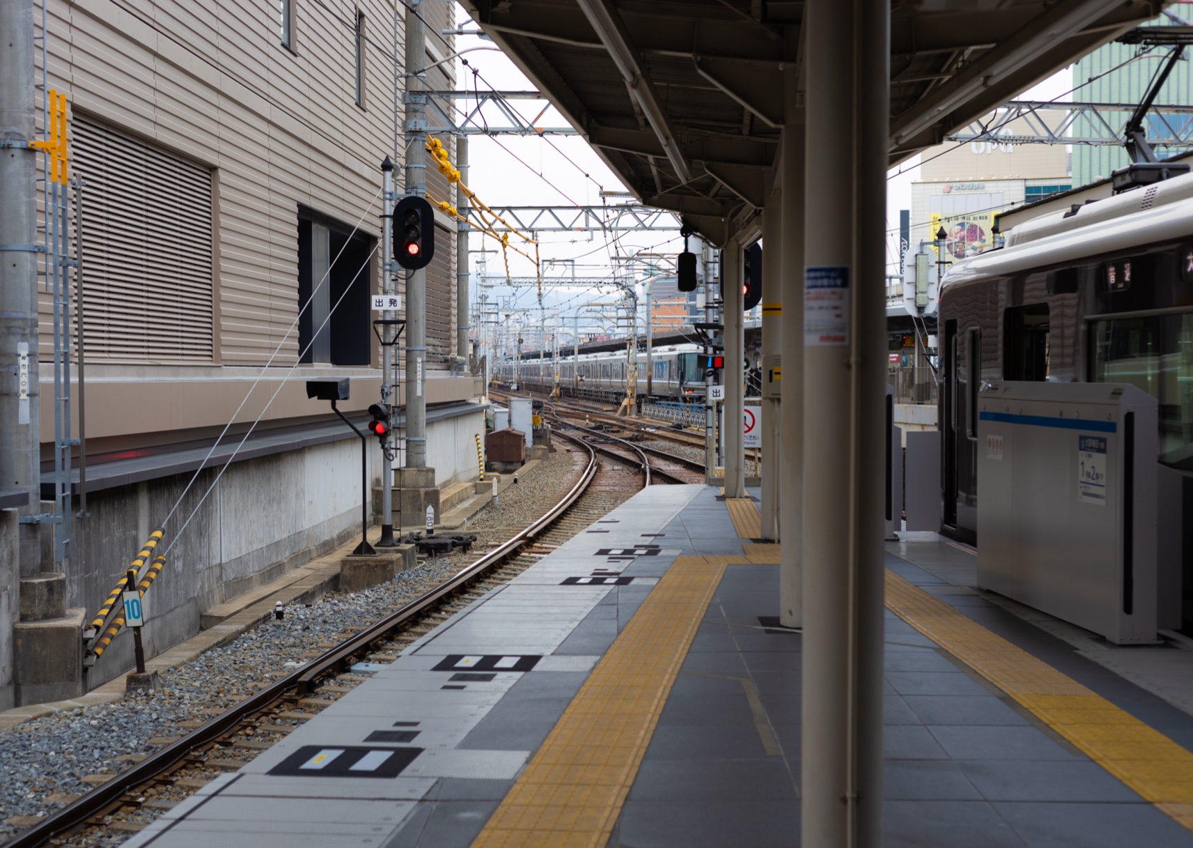 駅近駐車場は本当に便利？利用者と法人の視点から見るメリット・デメリットと選び方